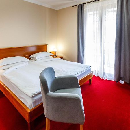 Hotel Vila Lago Палич Екстериор снимка
