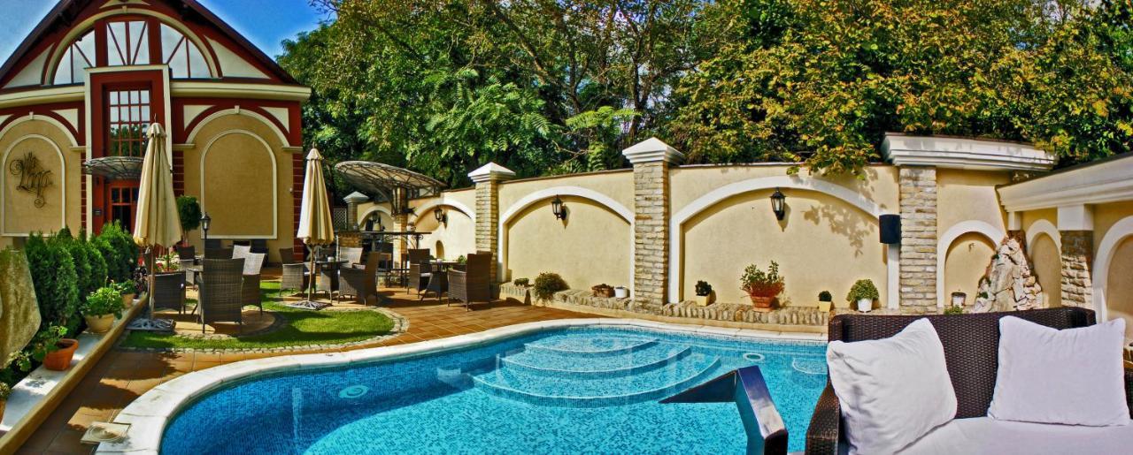 Hotel Vila Lago Палич Екстериор снимка