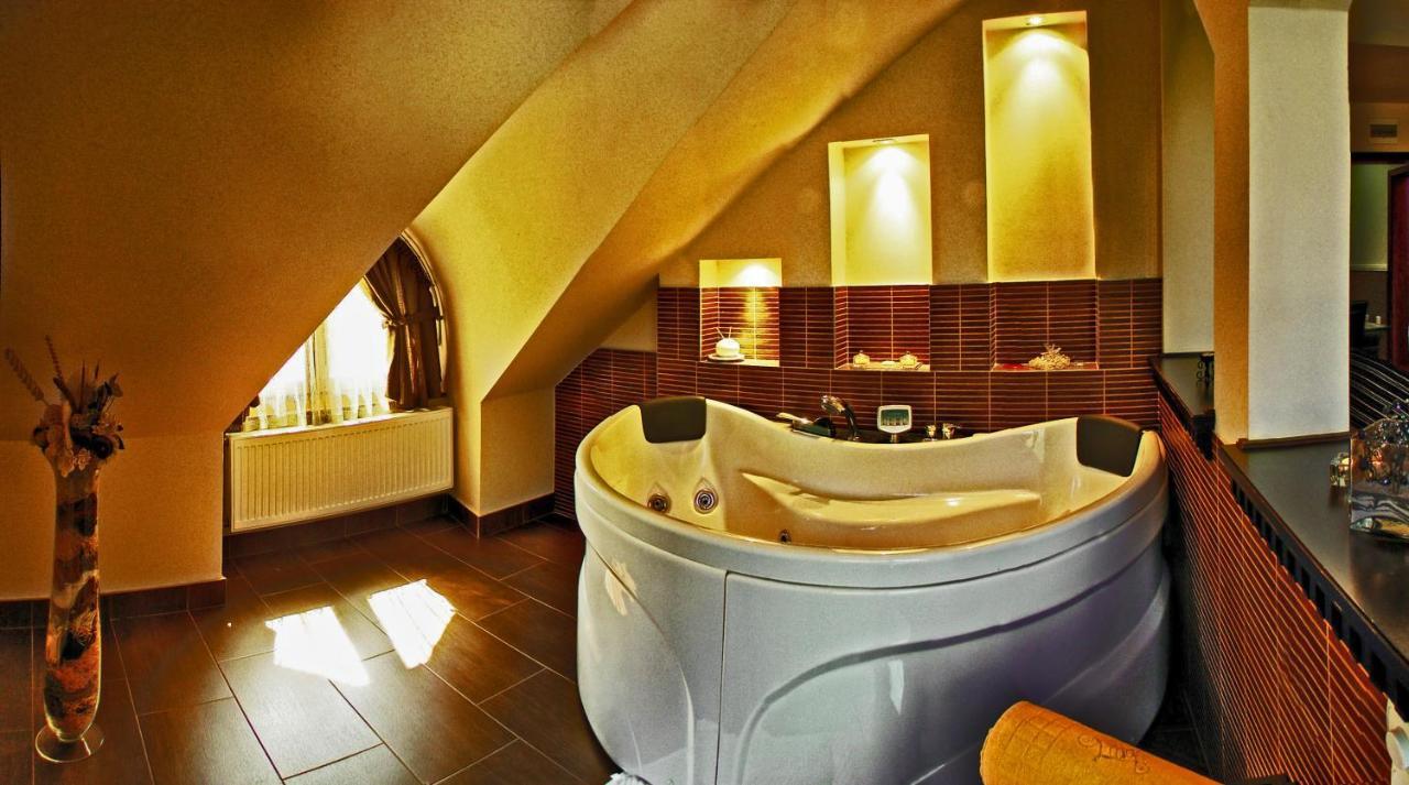 Hotel Vila Lago Палич Екстериор снимка