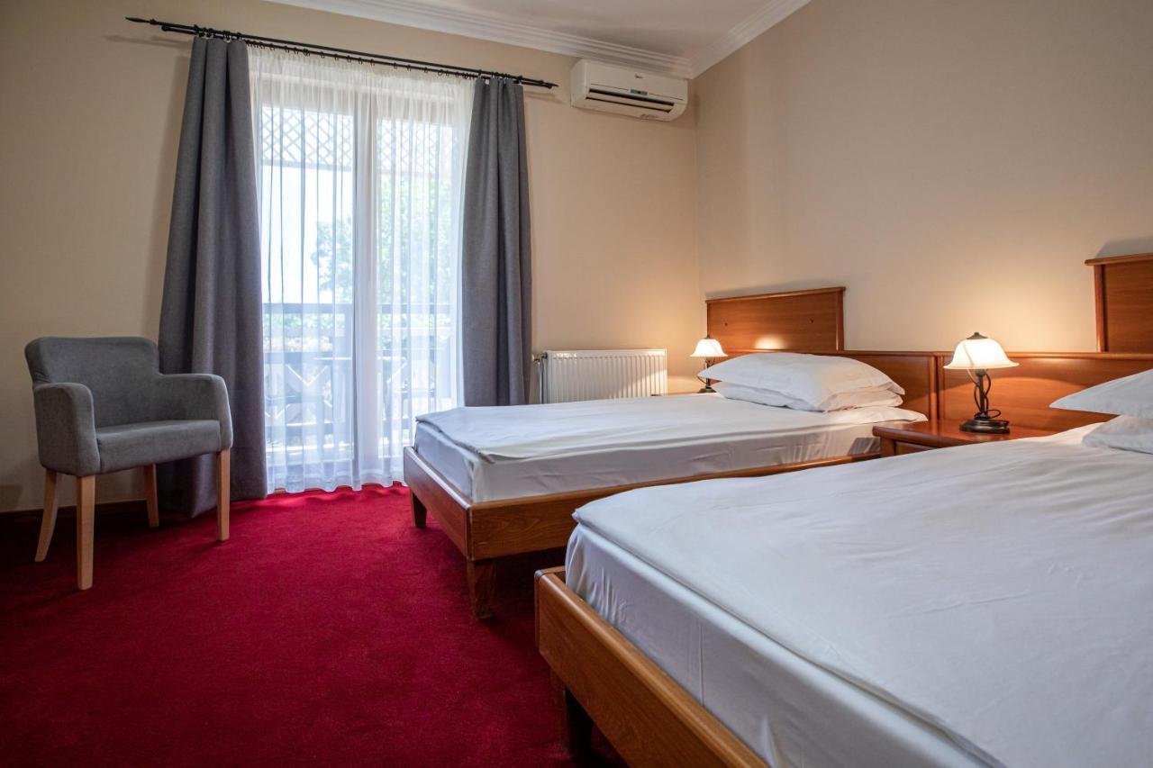Hotel Vila Lago Палич Екстериор снимка