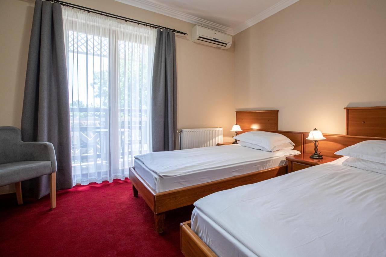 Hotel Vila Lago Палич Екстериор снимка