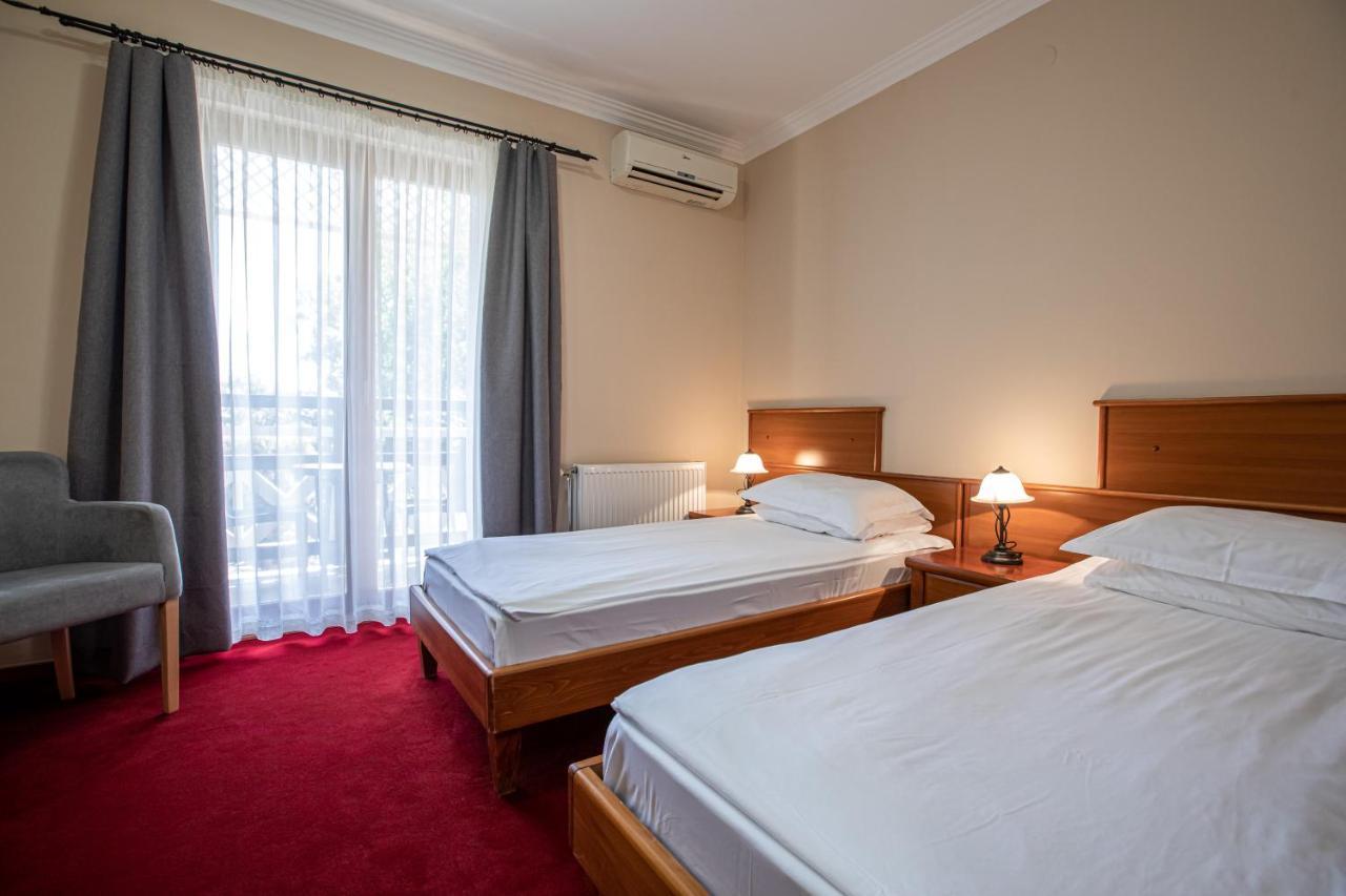 Hotel Vila Lago Палич Екстериор снимка